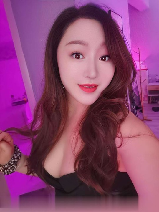 二刷肥臀少妇娜姐-2.jpg